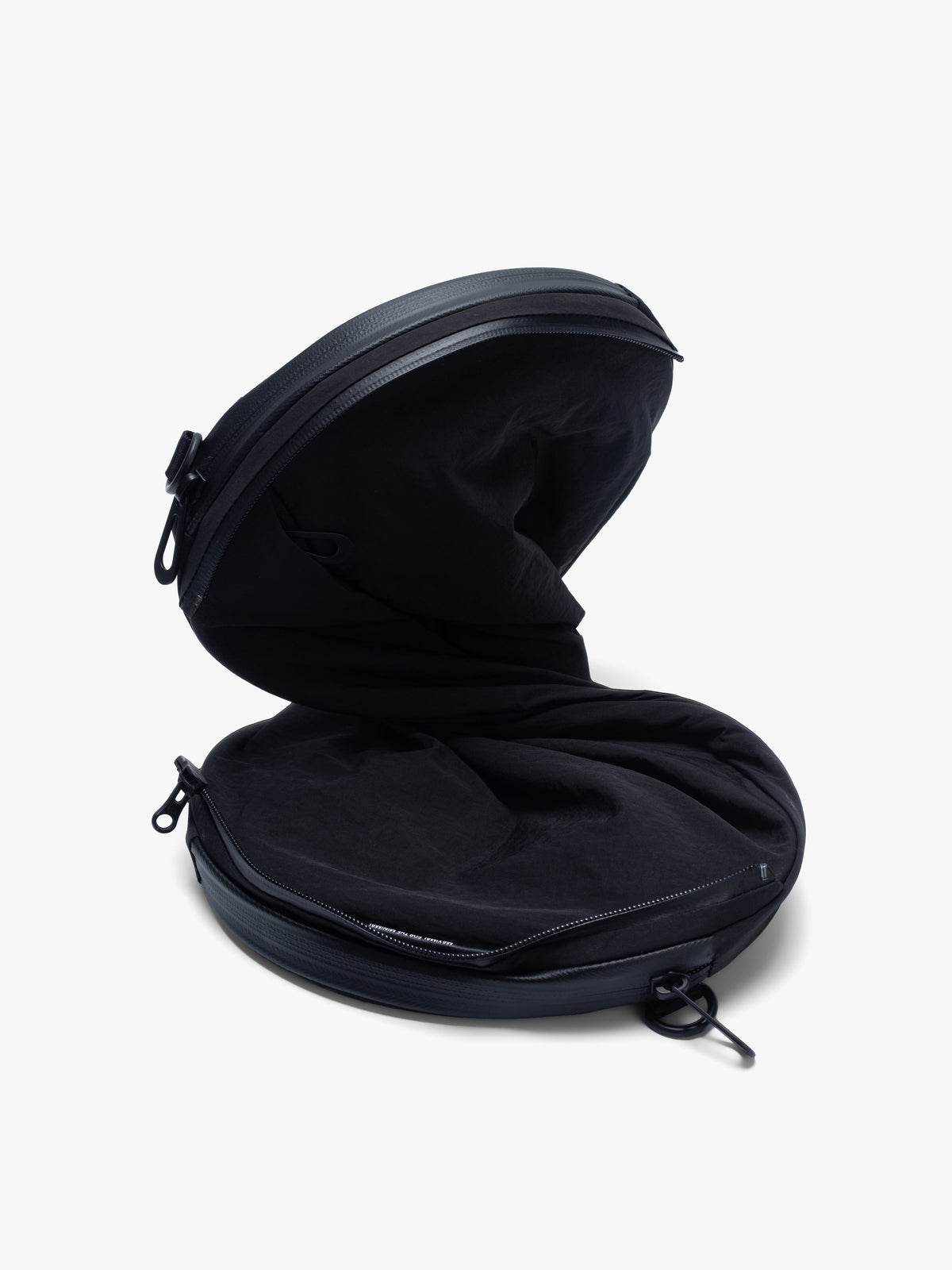 COTE & CIEL - 29261 - Luka Satchel Cross body - Smooth Black Borselli e borse uomo Côte&Ciel