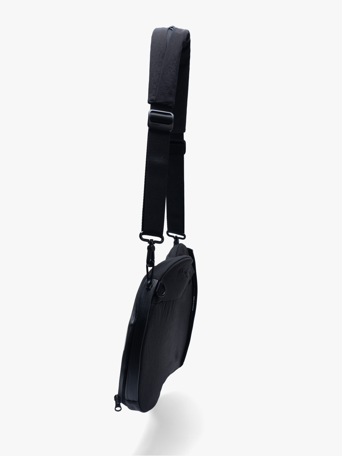 COTE & CIEL - 29261 - Luka Satchel Cross body - Smooth Black Borselli e borse uomo Côte&Ciel