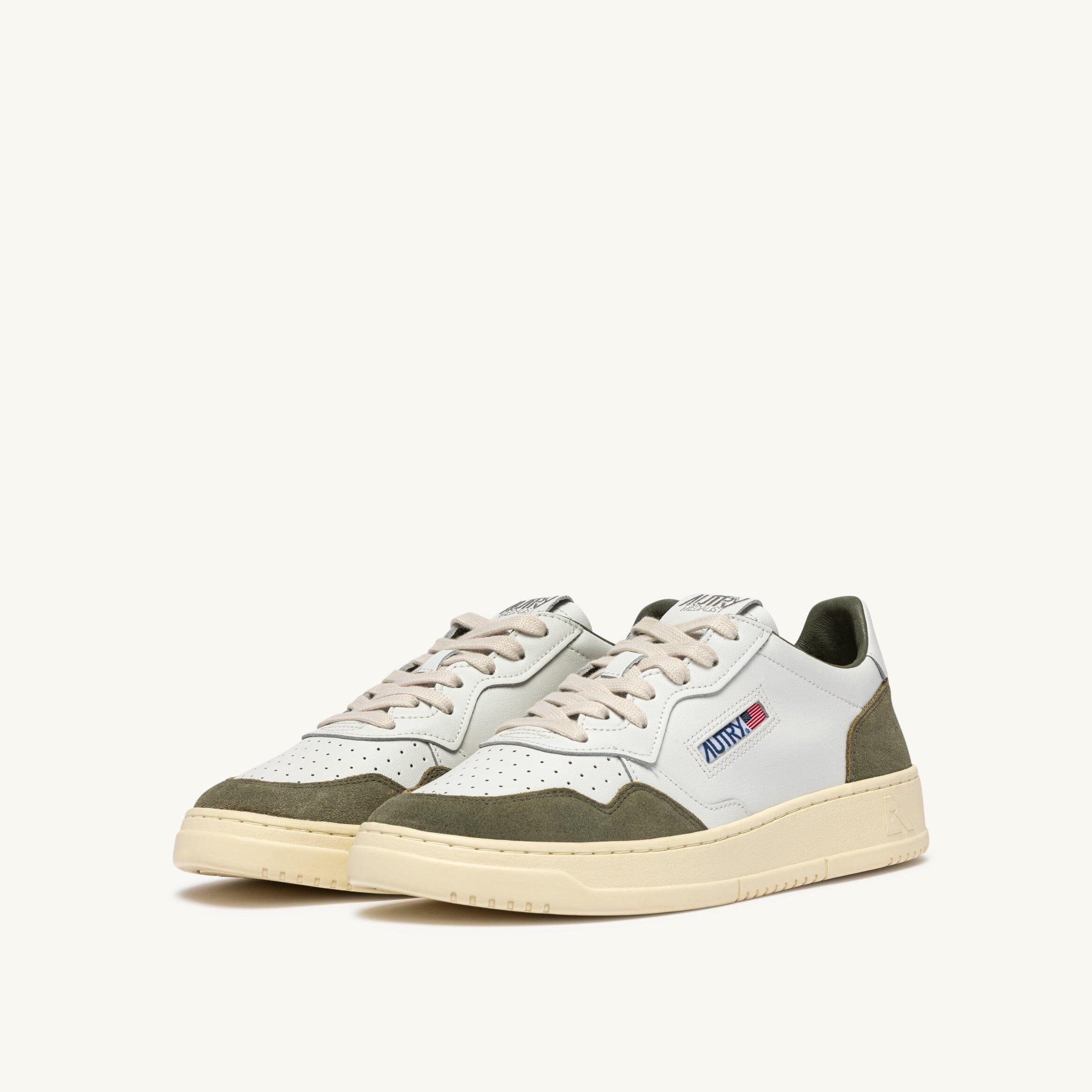 AUTRY - AULM FT21 - Sneakers MEDALIST - Bianco Verde militare Scarpe Uomo AUTRY - Collezione uomo