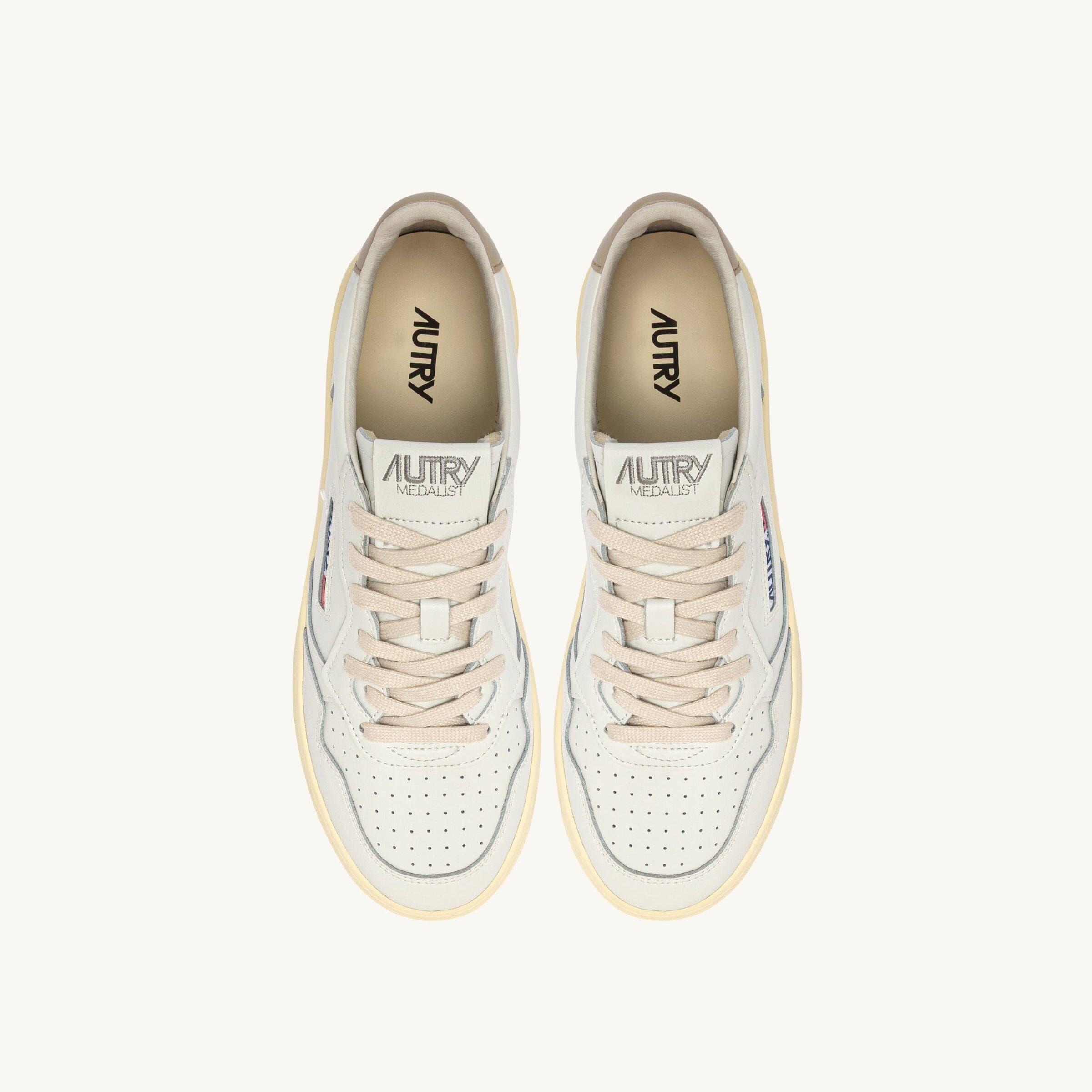 AUTRY - AULM LL27 - Sneakers MEDALIST - Bianco Beige Scarpe Uomo AUTRY - Collezione uomo