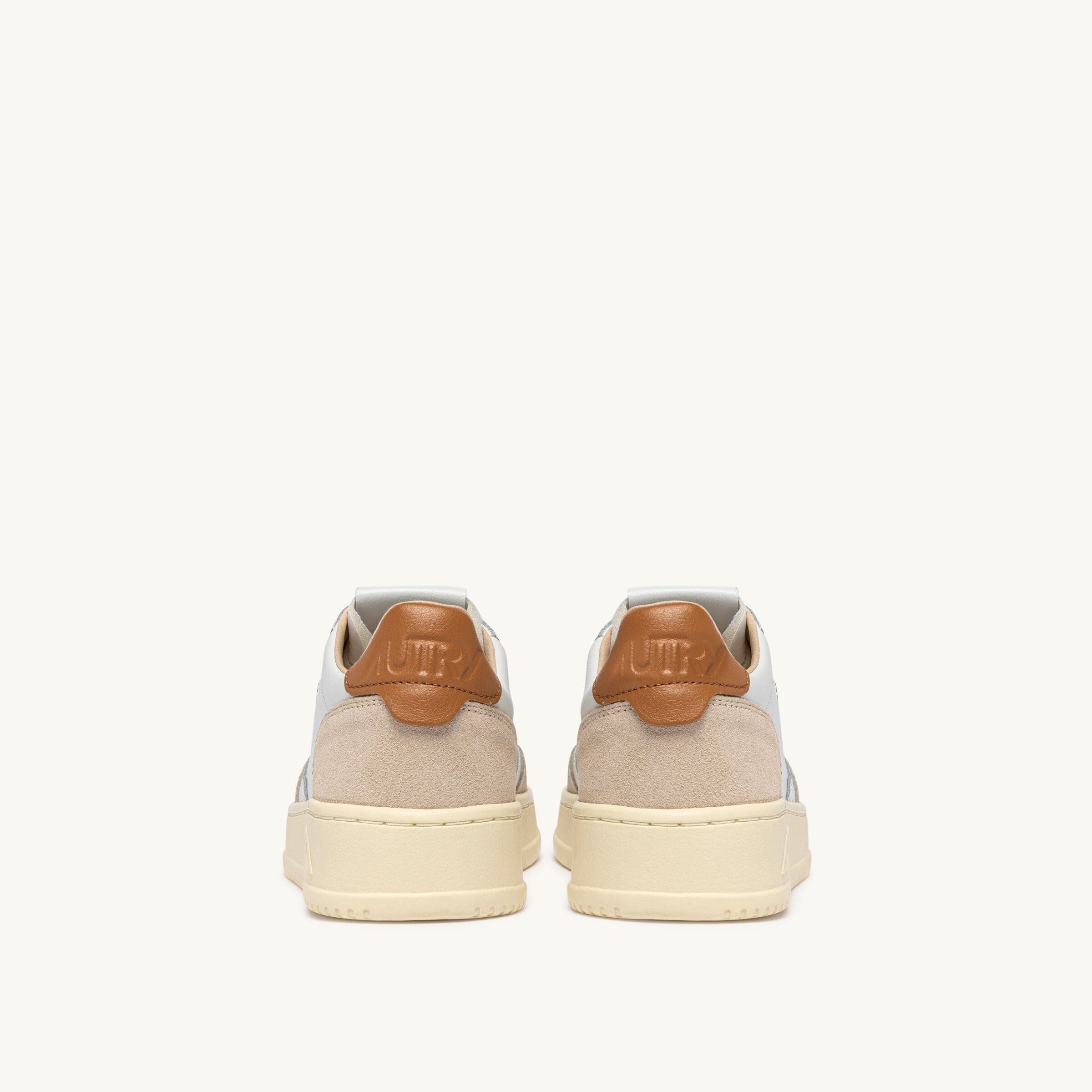AUTRY - AULM LS16 - Sneakers MEDALIST - Bianco Cuoio Scarpe Uomo AUTRY - Collezione uomo