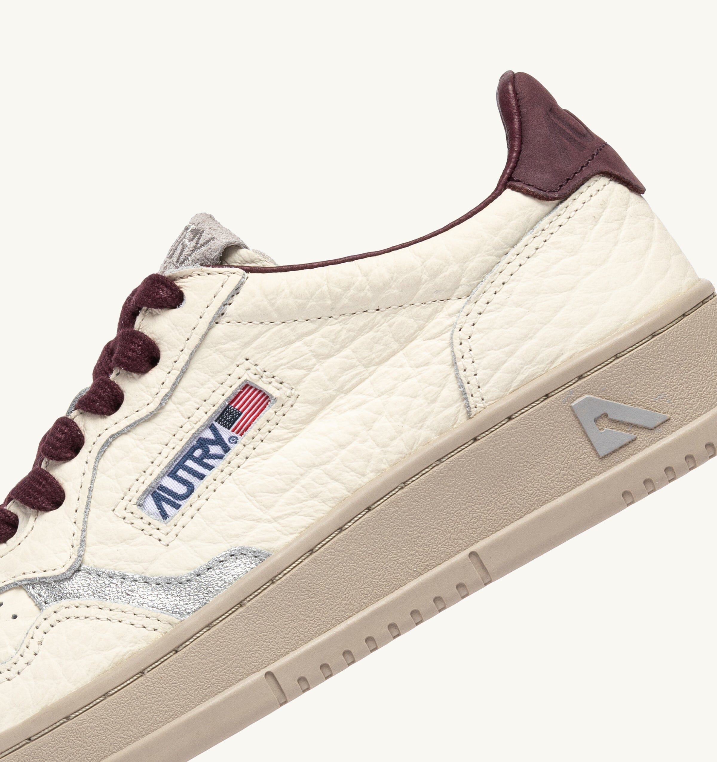 AUTRY - AULW NE19 - Sneakers MEDALIST - Bianco Silver Bordeaux Scarpe Donna AUTRY - Collezione donna