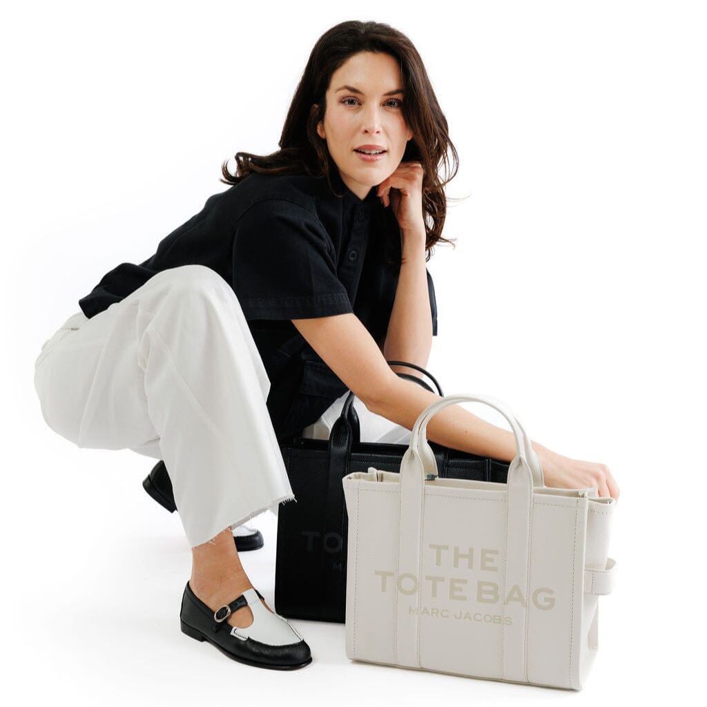 MARC JACOBS - H004L01PF21 - 140 The Leather Medium Tote Bag - Cotton Silver Borse Marc Jacobs