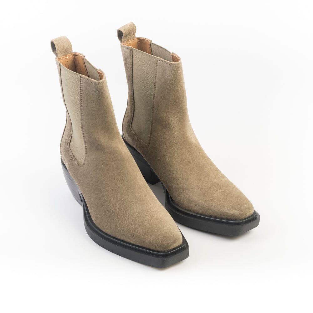 Copenhagen Stivaletto in Suede Chocolate - Boots Copenhagen Stivaletto in Suede Chocolate - Boots