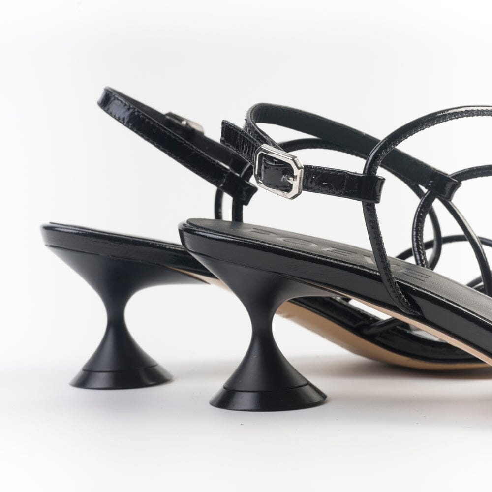 POEVE - FRA10 - Sandali con tacco - Nero Vernice