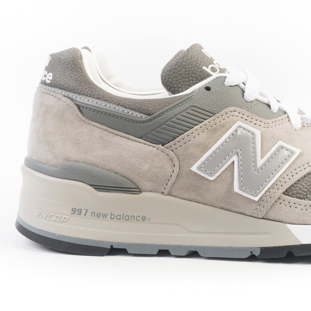 NEW BALANCE - Sneakers U997GY - Grigio Scarpe Uomo NEW BALANCE - Collezione Uomo