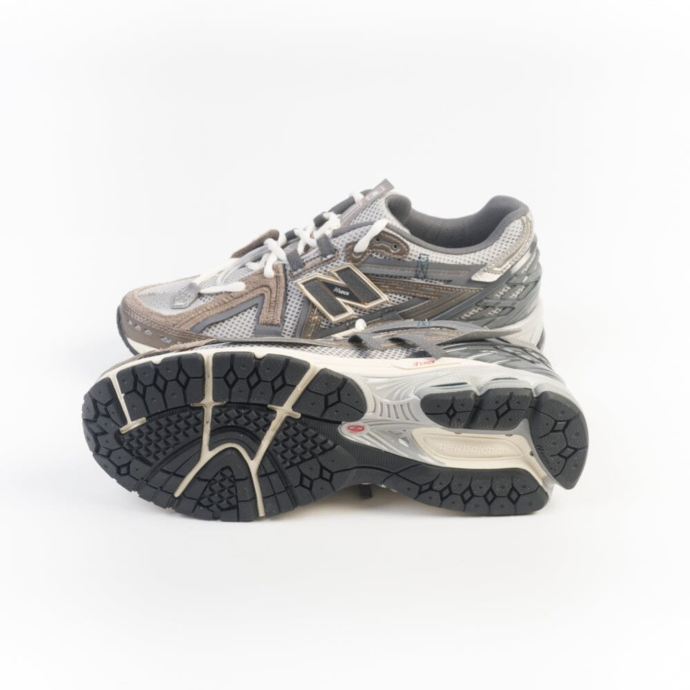 NEW BALANCE - Sneakers U19066U8 - Beige grigio Scarpe Uomo NEW BALANCE - Collezione Uomo