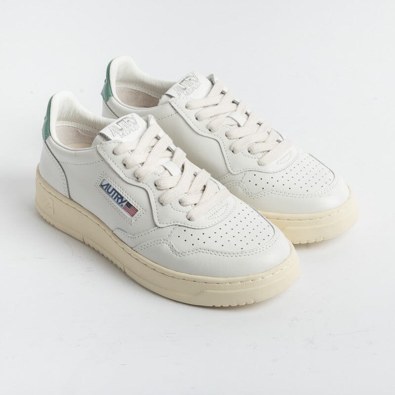 AUTRY - AULW LL56 - Sneakers LOW WOM ALL LEAT - Bianco Verde Malachite Scarpe Donna AUTRY - Collezione donna 