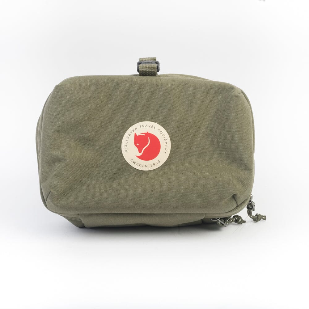 FJÄLLRÄVEN - F23100160 - Necessity Bag - 620 Verde Zaino Fjallraven