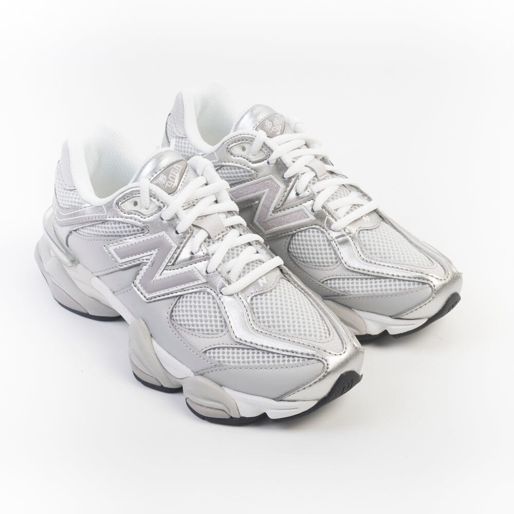 NEW BALANCE - Sneakers - U90606MU - Argento Scarpe Donna NEW BALANCE - Collezione Donna