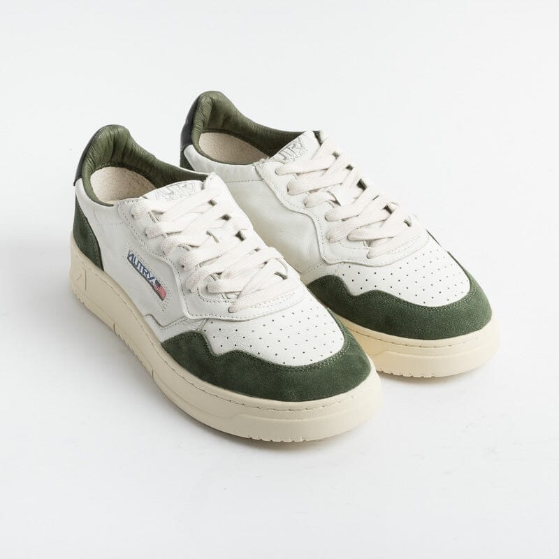 AUTRY - AULW GS22 - Sneakers - LOW WOM SUEDE LEAT - Bianco Verde Scarpe Donna AUTRY - Collezione donna 