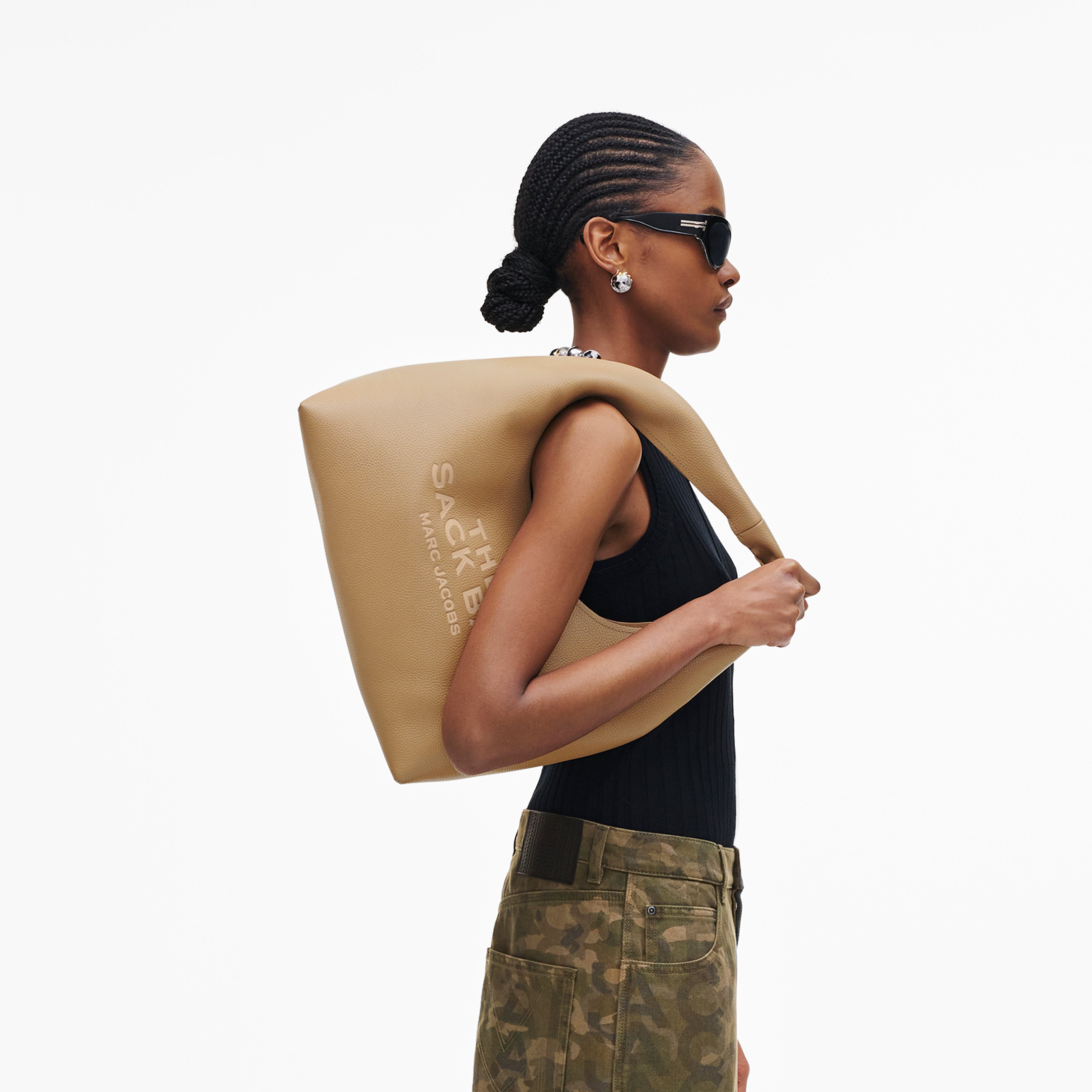 MARC JACOBS - Borsa a spalla - The Sack Bag - 2R3H - 230 - Camel Borse Marc Jacobs