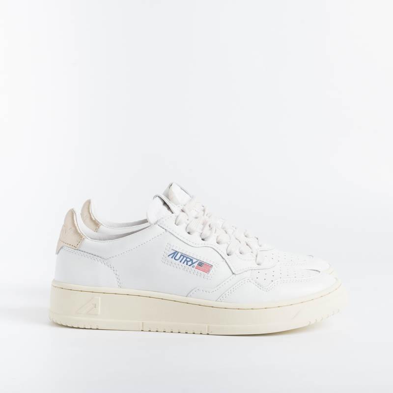 AUTRY LL06 - LOW WOM LEAT - White / Gold Women's Shoes AUTRY - Women's collection