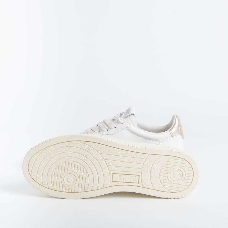 AUTRY LL06 - LOW WOM LEAT - White / Gold Women's Shoes AUTRY - Women's collection