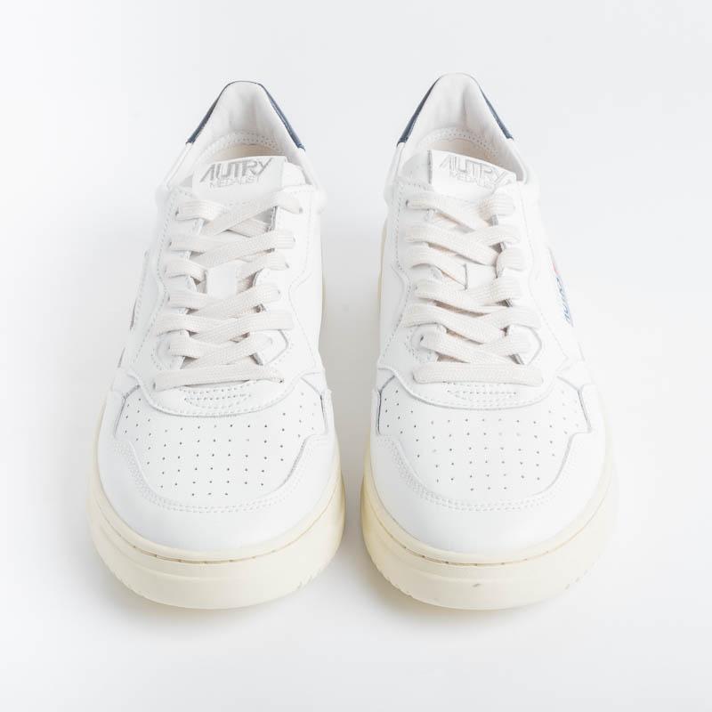 AUTRY AULM LL12 - LOW MAN ALL LEAT - Bianco/ Blu Scarpe Uomo AUTRY - Collezione uomo