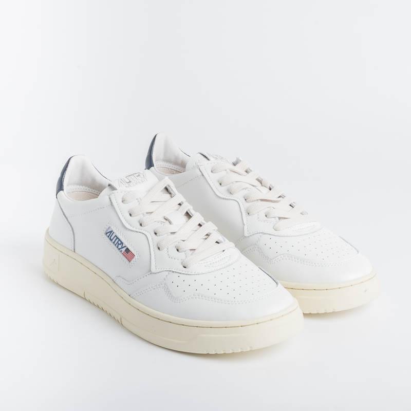 AUTRY AULM LL12 - LOW MAN ALL LEAT - Bianco/ Blu Scarpe Uomo AUTRY - Collezione uomo