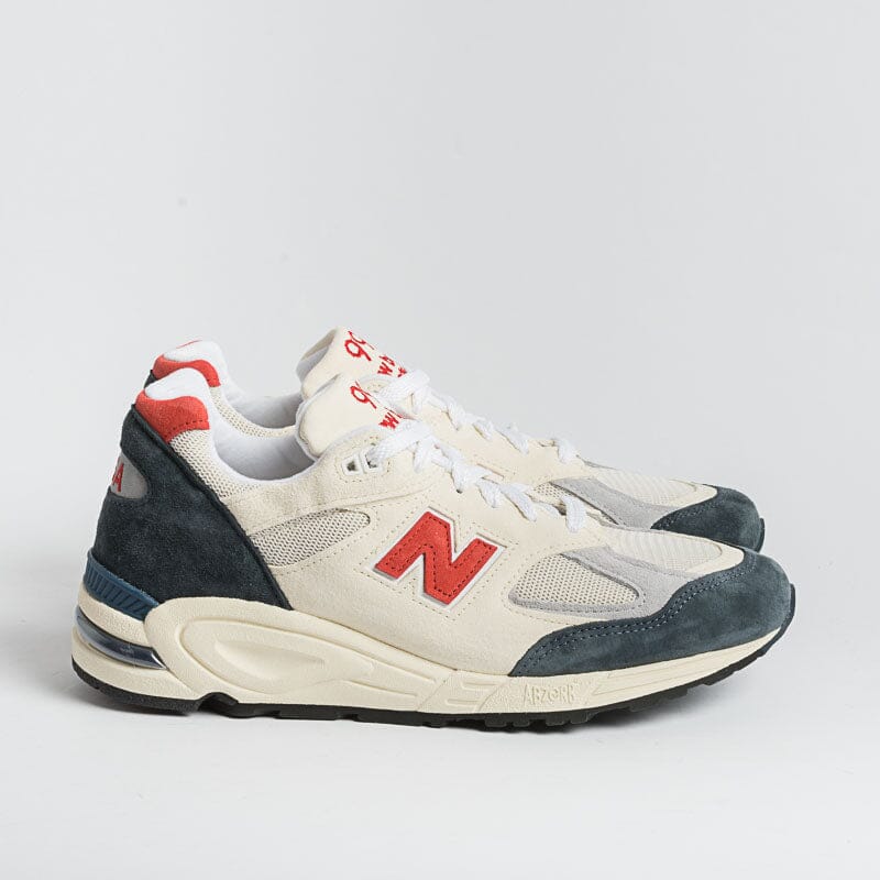NEW BALANCE - Limited Edition Teddy Santis M990TA2 - Bianco Nero Rosso Scarpe Uomo NEW BALANCE - Collezione Uomo