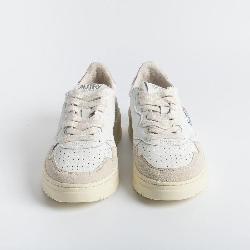 AUTRY LS37- LOW WOM LEAT / SUEDE - White / Powder Woman Shoes AUTRY - Women's collection