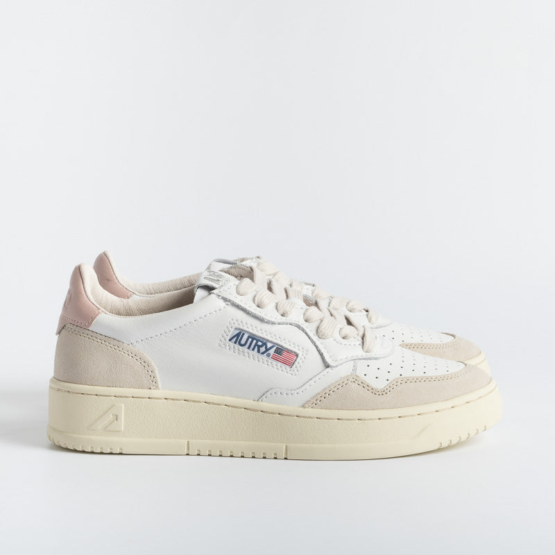 AUTRY LS37- LOW WOM LEAT / SUEDE - White / Powder Woman Shoes AUTRY - Women's collection