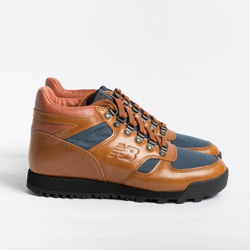 NEW BALANCE - Scarponcino URAINOG - Cuoio e Blu Scarpe Uomo NEW BALANCE - Collezione Uomo