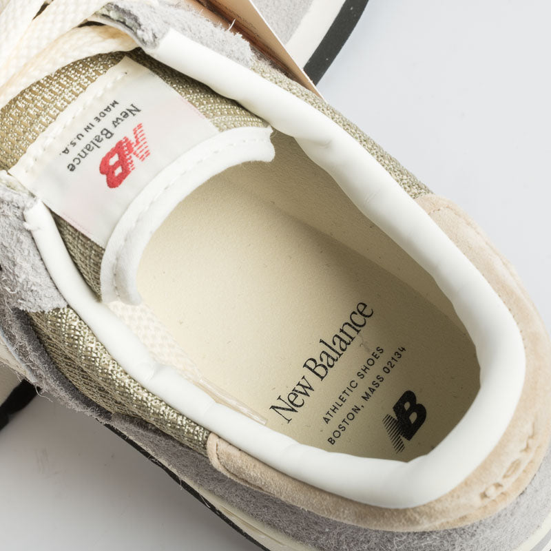 NEW BALANCE - Limited Edition Teddy Santis 990TA1 - Gray Men's Shoes NEW BALANCE - Men's Collection