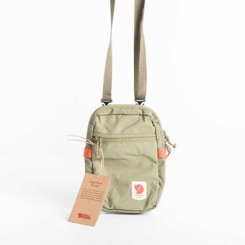 FJÄLLRÄVEN Kånken Bum Bag - 620 Green Backpack Fjallraven