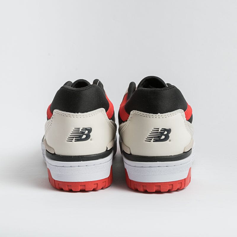 NEW BALANCE - Unisex Sneakers BB550VTB - White Red Man Shoes NEW BALANCE - Man Collection