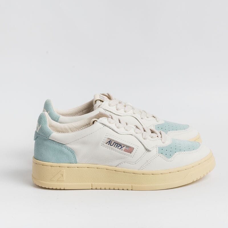 AUTRY - AULW SL02 - Sneakers LOW WOM SUEDE LEAT - Bianco Turchese Scarpe Donna AUTRY - Collezione donna
