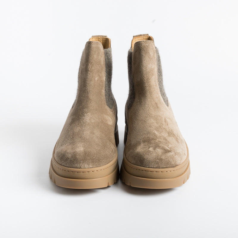 HENDERSON - Beatles - Alma - Sesame Suede Women's Shoes HENDERSON - Women's Collection