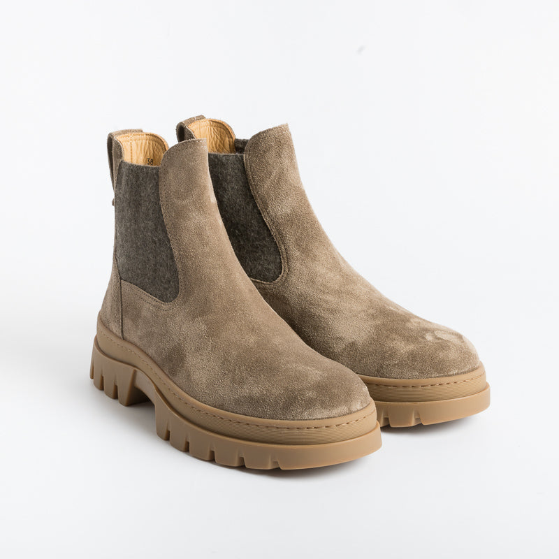 HENDERSON - Beatles - Alma - Sesame Suede Women's Shoes HENDERSON - Women's Collection