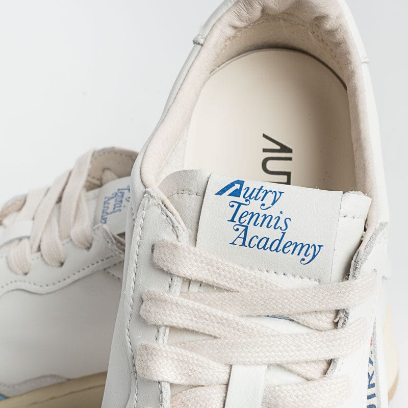 AUTRY AULM CE18- LOW MAN LEAT - Bianco piping Azzurro Scarpe Uomo AUTRY - Collezione uomo