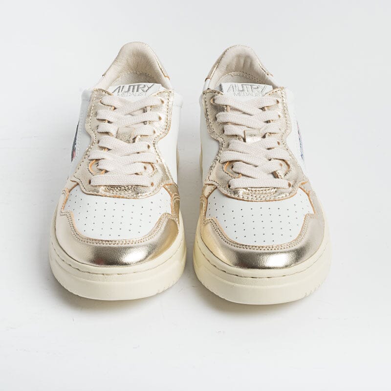 AUTRY - AULW WB16 - LOW WOM LEAT - Bianco Platino Scarpe Donna AUTRY - Collezione donna