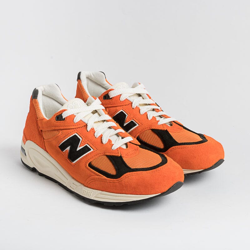 NEW BALANCE - Limited Edition Teddy Santis M990AI2 -Arancione Nero Scarpe Uomo NEW BALANCE - Collezione Uomo