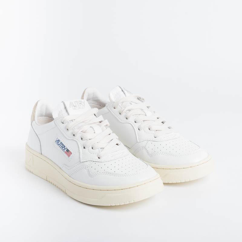AUTRY LL06 - LOW WOM LEAT - White / Gold Women's Shoes AUTRY - Women's collection