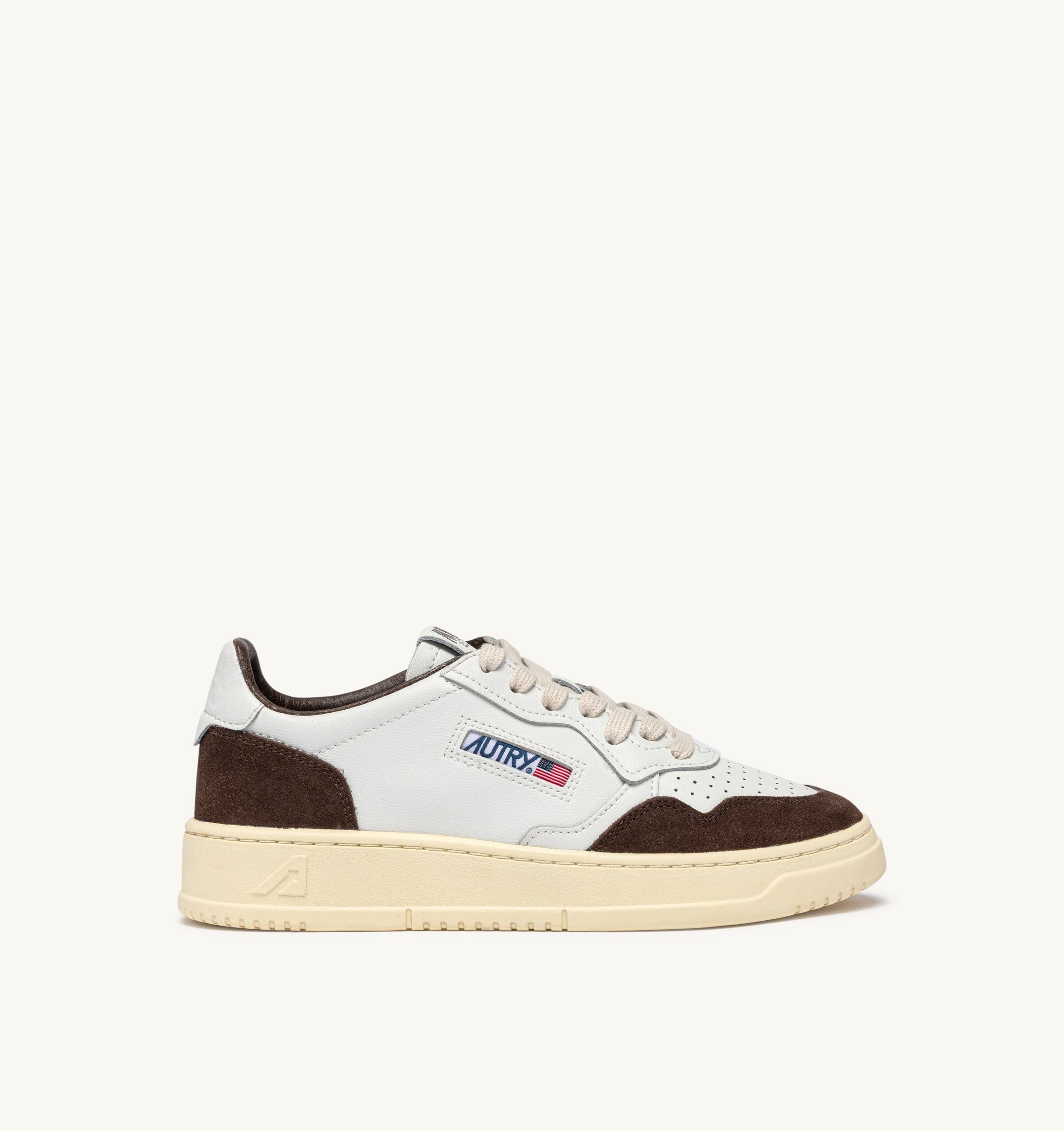AUTRY - AULM FT19 - Sneakers MEDALIST - Bianco Mogano Scarpe Uomo AUTRY - Collezione uomo 