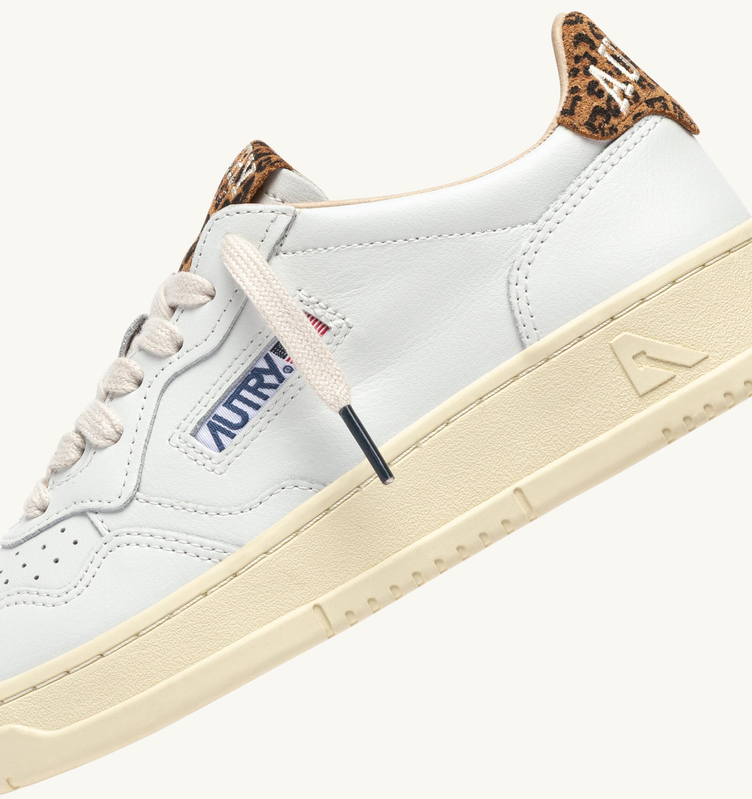 AUTRY - AULW HJ02 - Sneakers MEDALIST - Bianco Animalier Scarpe Donna AUTRY - Collezione donna 