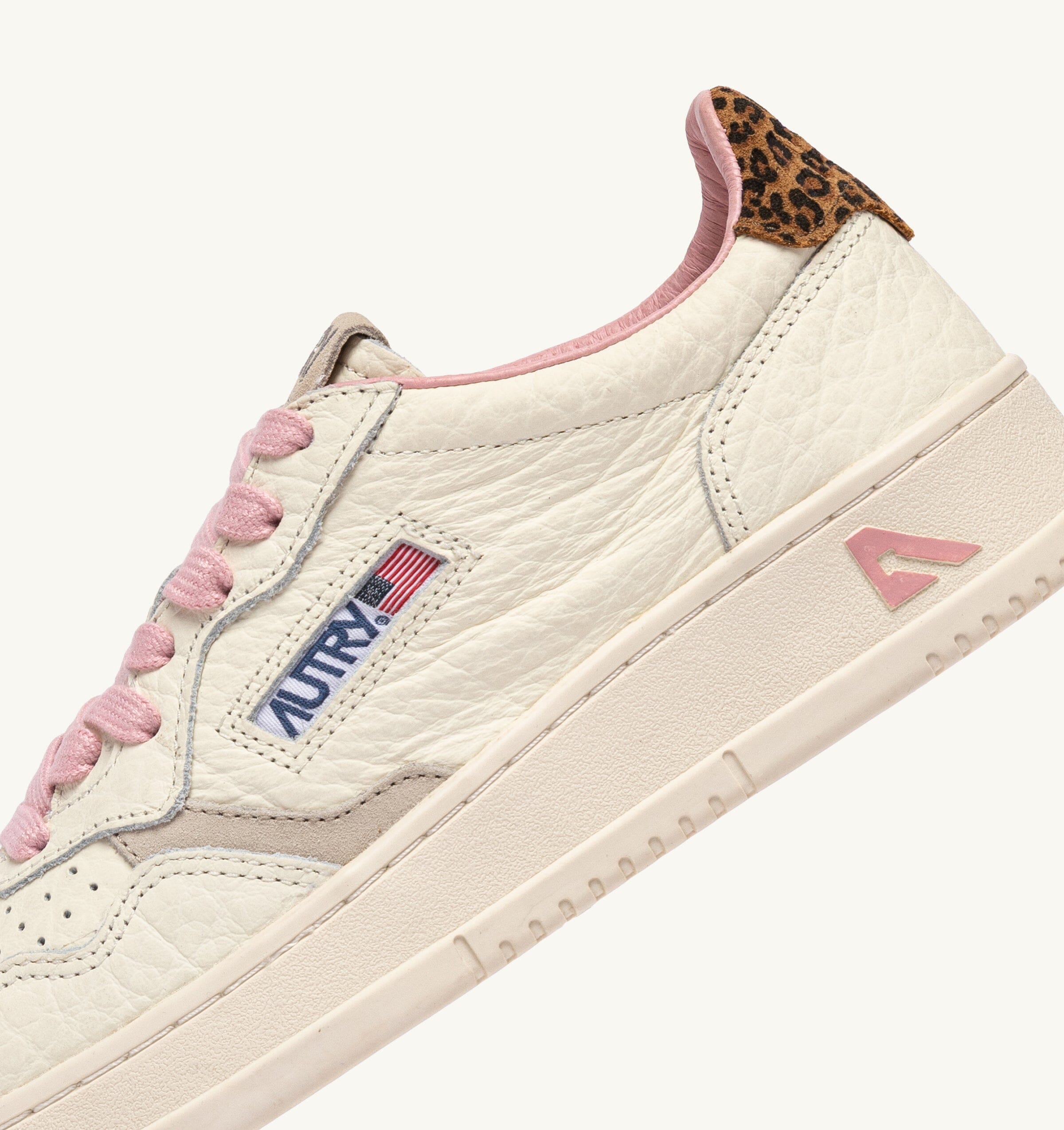 AUTRY - AULW NZ01 - Sneakers MEDALIST - Bianco Leoprint Scarpe Donna AUTRY - Collezione donna 