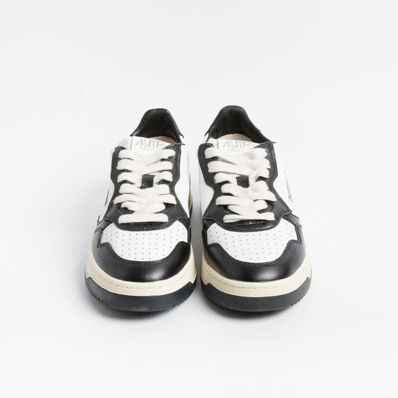 AUTRY - AULW WB01 -Sneakers LOW WOM LEAT - Bianco Nero Scarpe Donna AUTRY - Collezione donna 