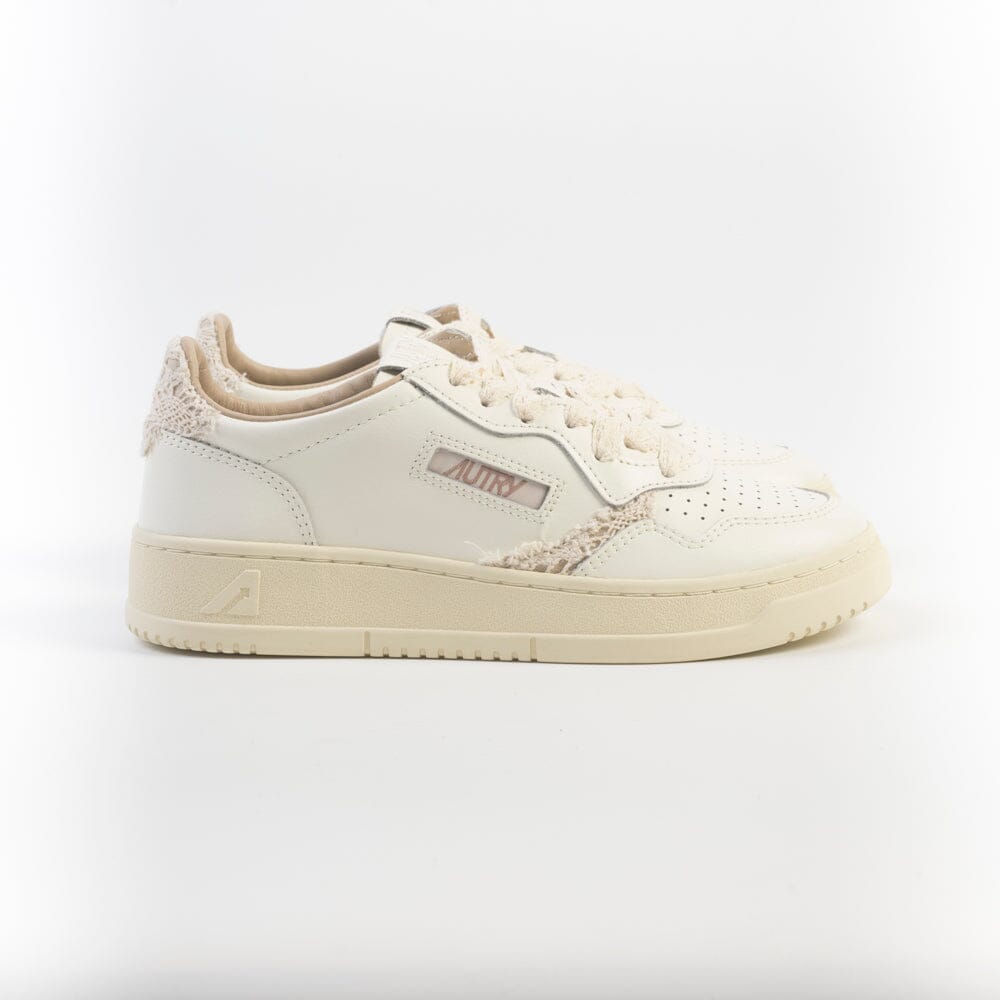 AUTRY AULW MJ01 - LOW WOM LEA/MACRAME - Bianco ecru Scarpe Donna AUTRY - Collezione donna 