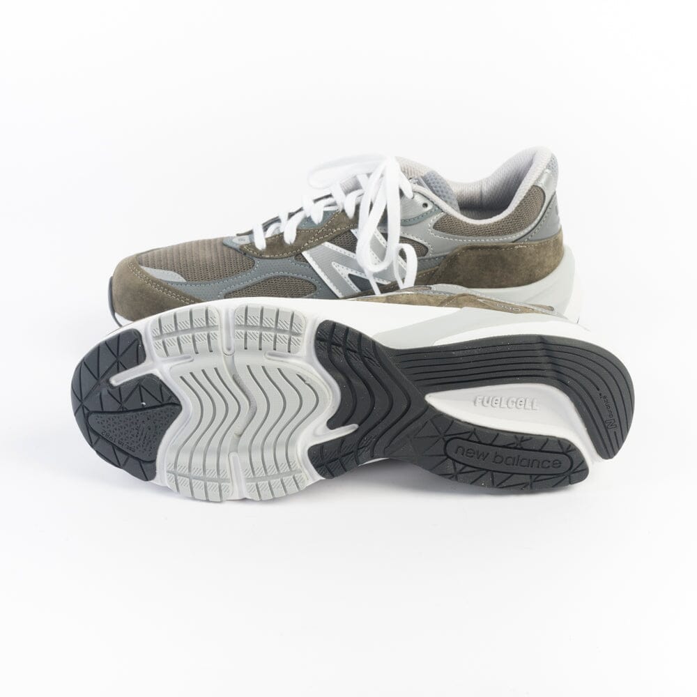 NEW BALANCE - Sneakers U990OG6 - Verde Scarpe Uomo NEW BALANCE - Collezione Uomo 