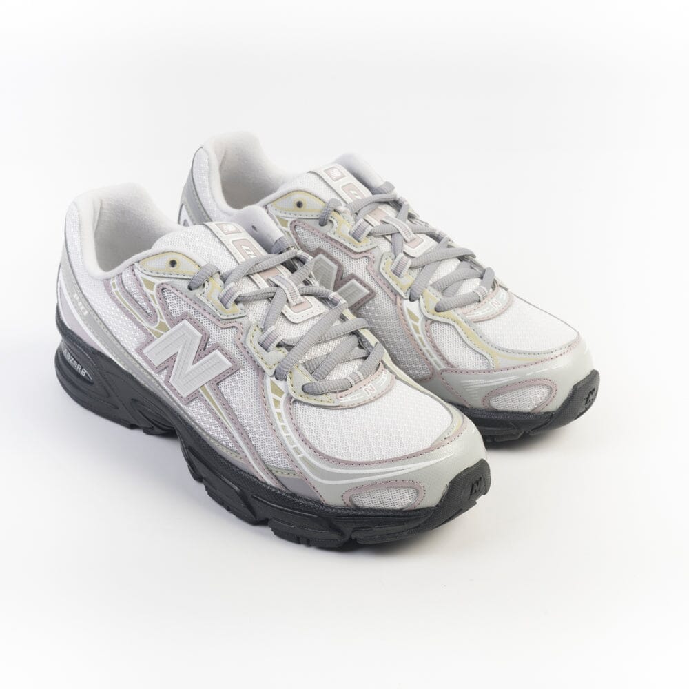 NEW BALANCE - Sneakers U7403UQ - Silver metallic