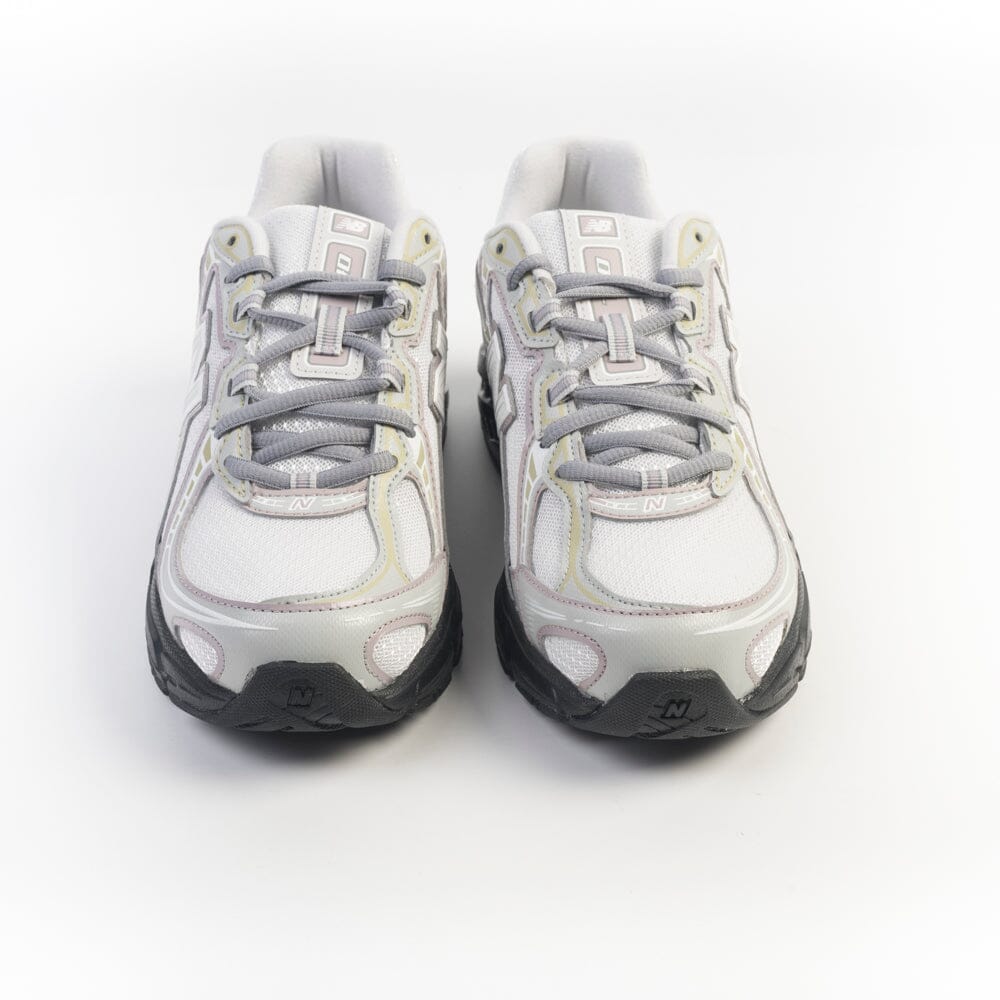 NEW BALANCE - Sneakers U7403UQ - Silver metallic