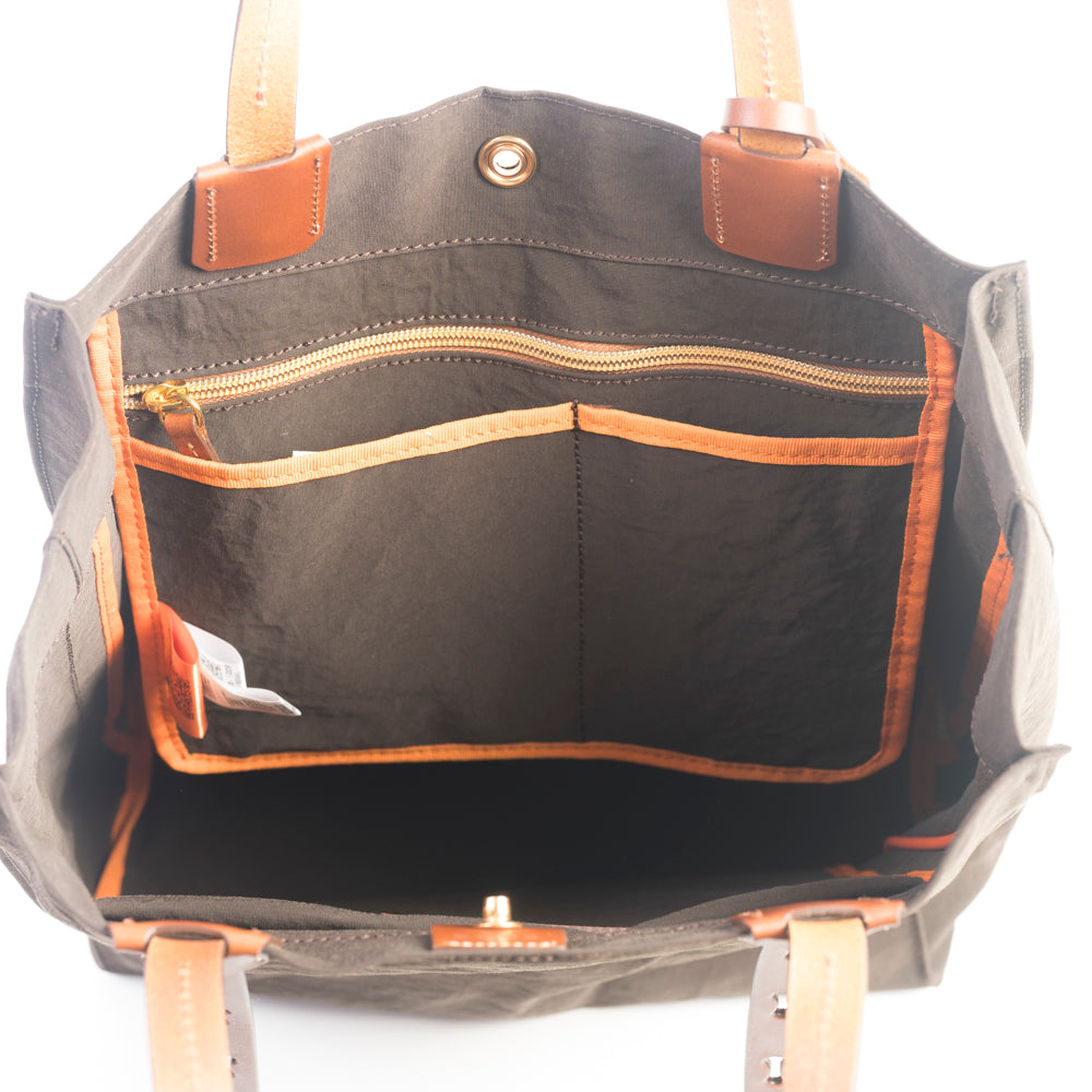 ROBERTA PIERI -  EDGE CARRY  - RPEG31 - Moro