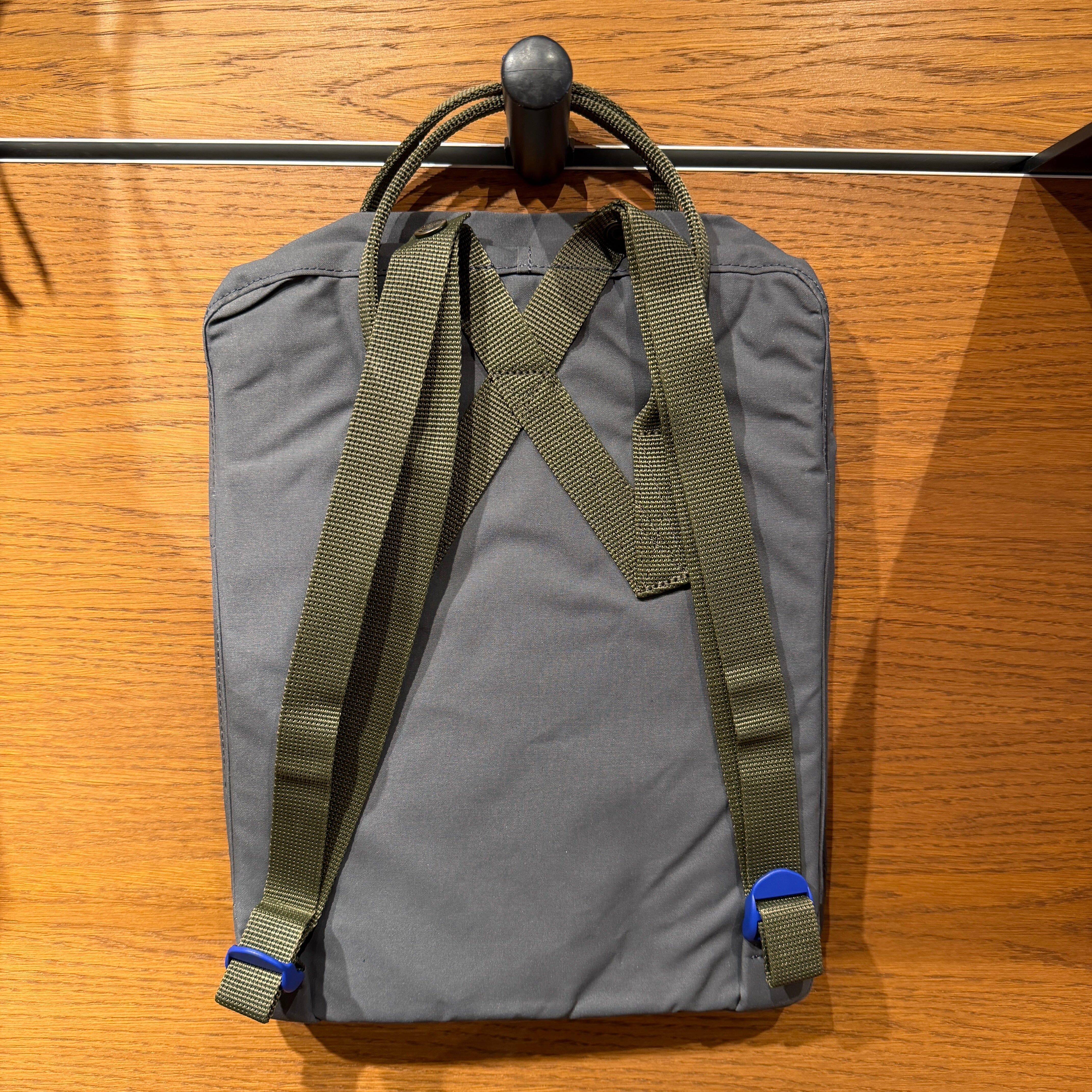 FJALLRAVEN Zaino Kanken Koncept- F23200334 - 046 -620 - GREY GREEN Zaino Fjallraven 