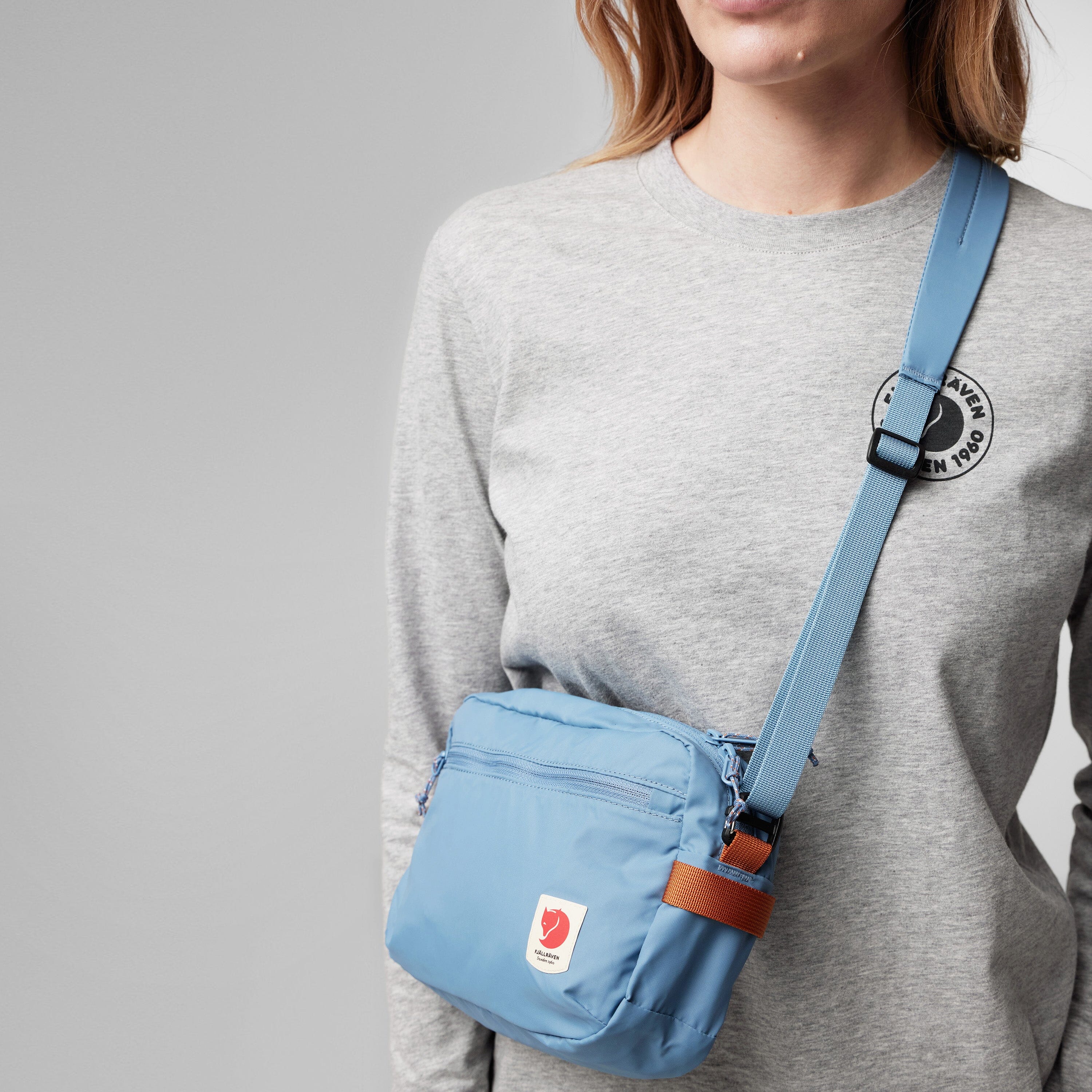 FJÄLLRÄVEN Kånken Borsa viaggio a tracolla - F23227 - 623 Mountain Green Zaino Fjallraven 