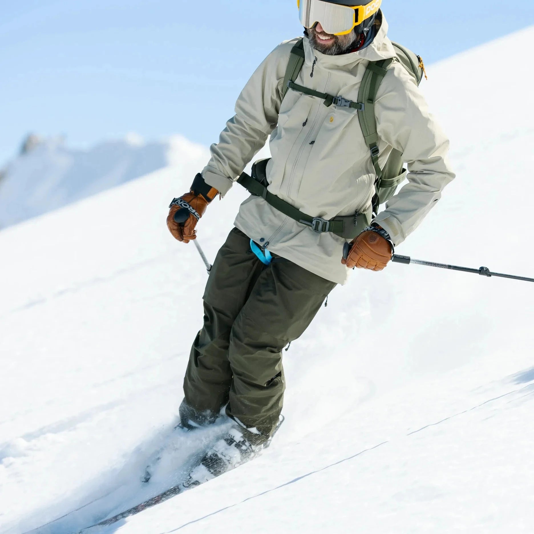 FJALLRAVEN - Giacca uomo Bergtagen GTX - F12500160 - Fossil beige FJALLRAVEN - Abbigliamento 