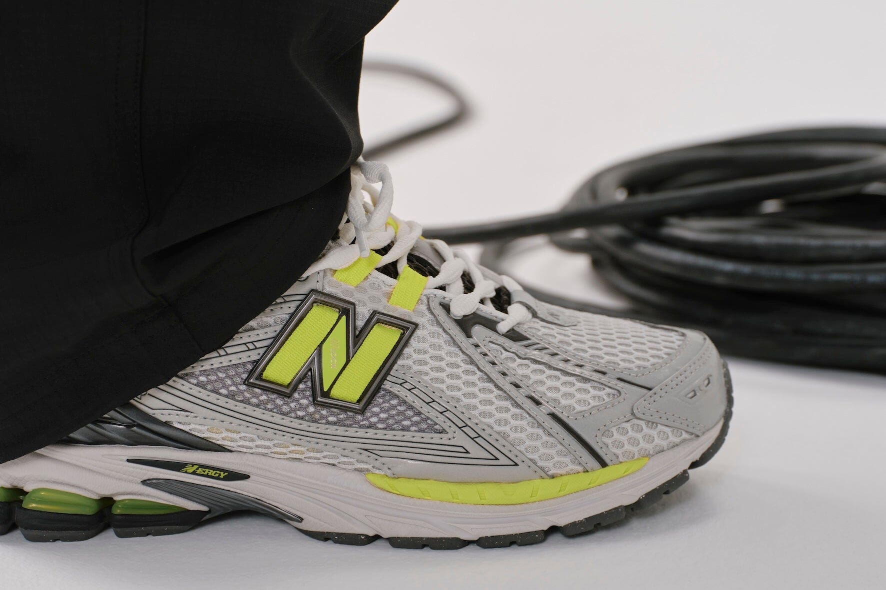 NEW BALANCE - Sneakers U190652H - Grigio Giallo Scarpe Uomo NEW BALANCE - Collezione Uomo 