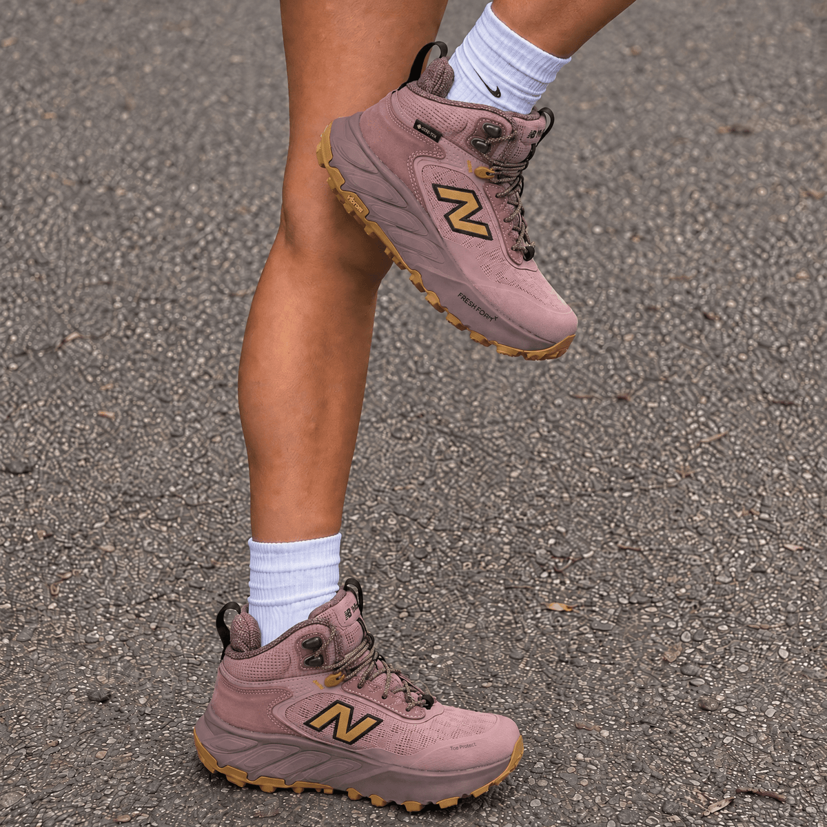NEW BALANCE - Sneakers Hierro WHIMC1AO - Rosa Scarpe Donna NEW BALANCE - Collezione Donna 