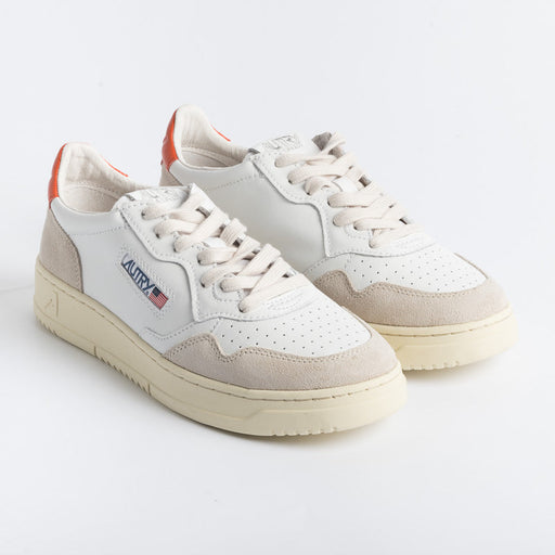 AUTRY AULM LS45 - LOW MAN ALL LEAT / SUEDE - White / Orange Men's Shoes AUTRY - Men's collection