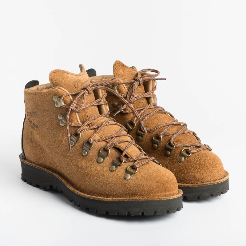 DANNER - 31548 - Mountain Light - Wallowa Suede Danner Men's Shoes - Men's Collection